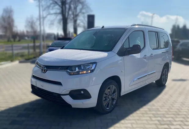 toyota proace city verso zawichost Toyota Proace City Verso cena 127900 przebieg: 7, rok produkcji 2023 z Zawichost